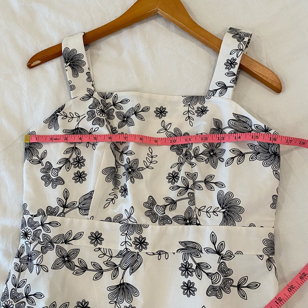 NWT Ann Taylor Black & White Floral Linen - Picture 3 of 5